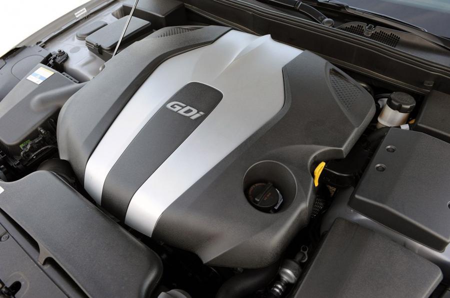  Hyundai Genesis 2012 года  (фото 27 из 73)